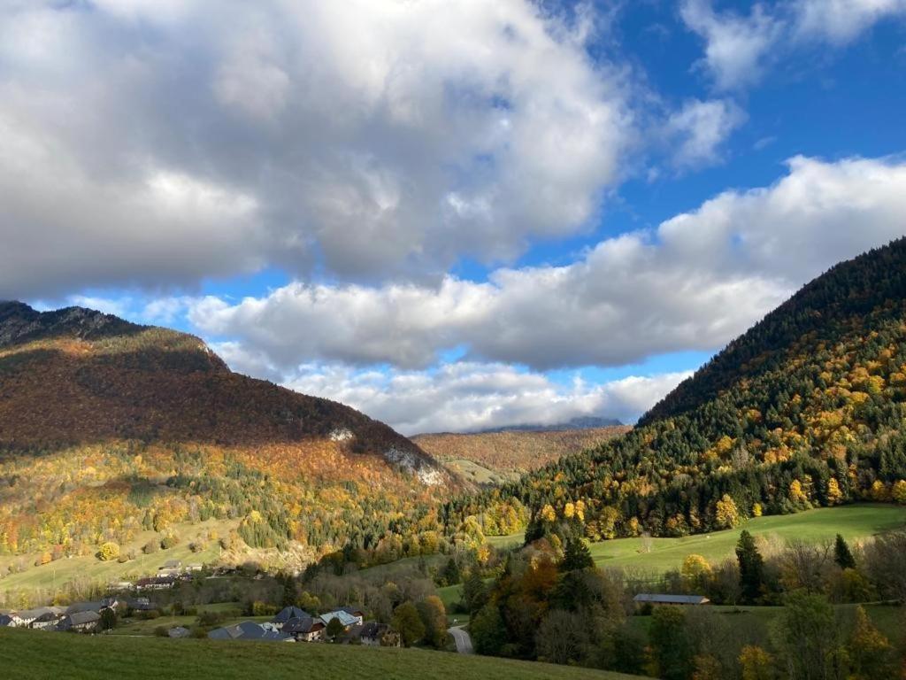 Готель La Ferme De La Mense Aillon-le-Jeune Екстер'єр фото